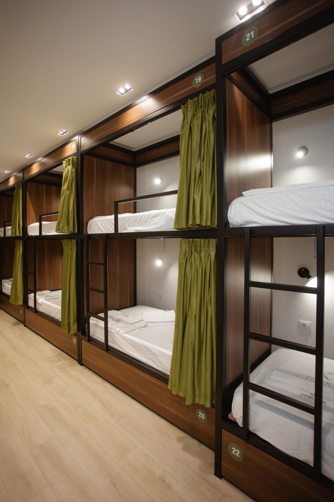 Corner Hostel Shkoder Ngoại thất bức ảnh
