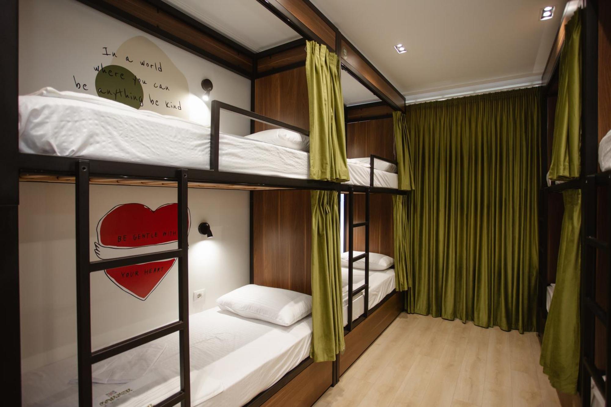 Corner Hostel Shkoder Ngoại thất bức ảnh
