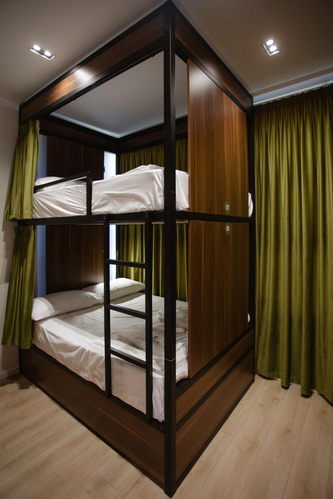 Corner Hostel Shkoder Ngoại thất bức ảnh